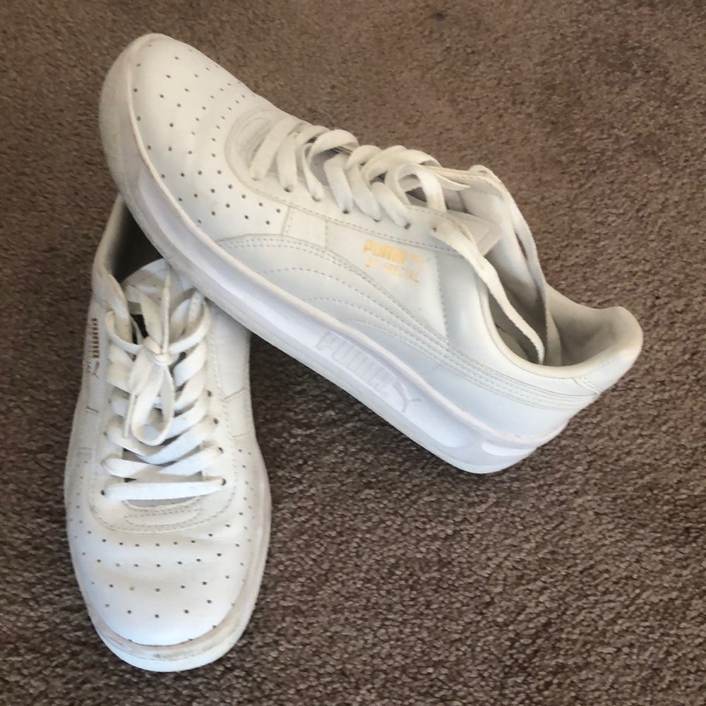 White leather Puma Sneakers